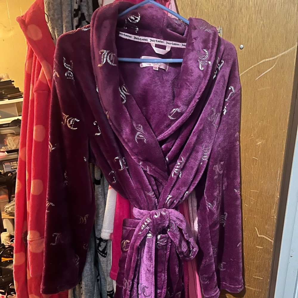 Juicy Couture Purple robe